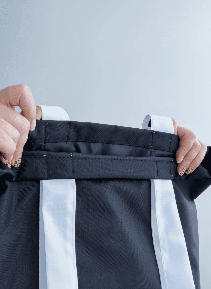 Шопер із плащівки з білими ручками, водовідштовхувальний