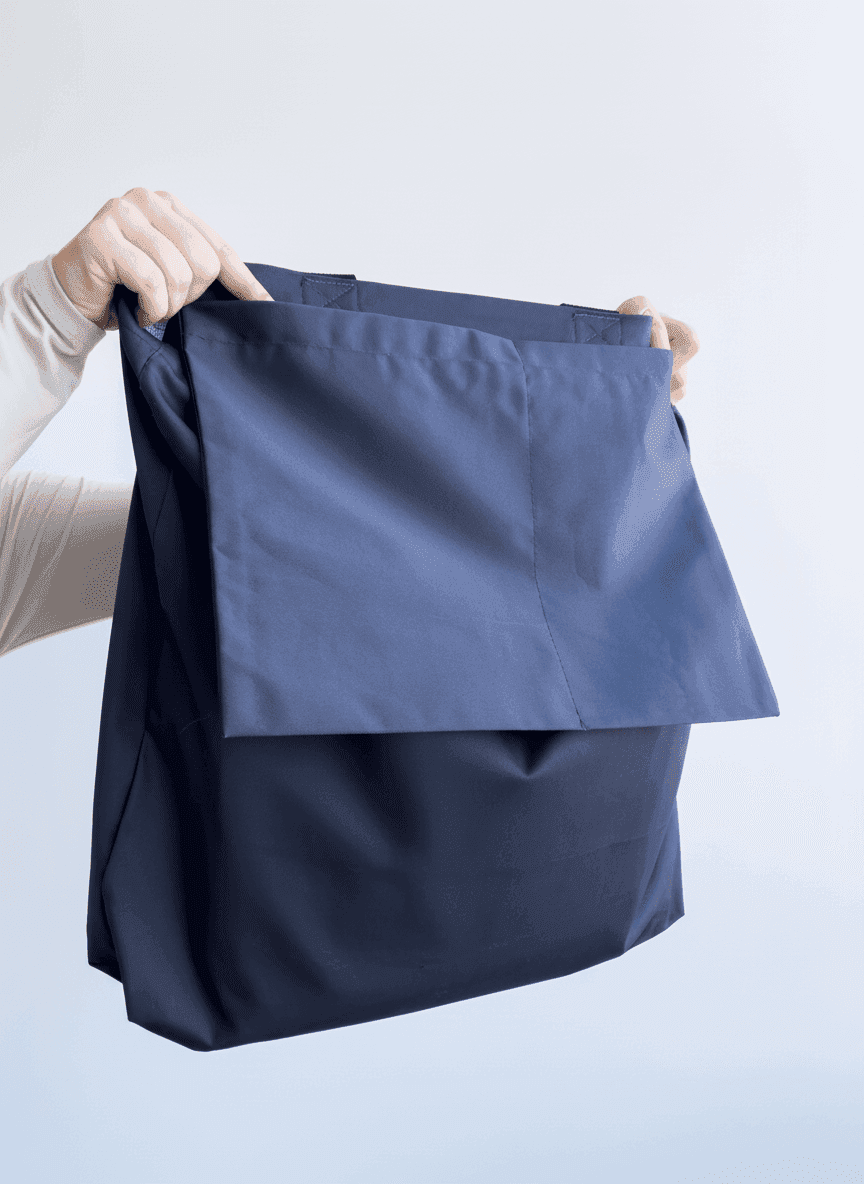 Шопер из хлопковой саржи с черными ручками на плечо