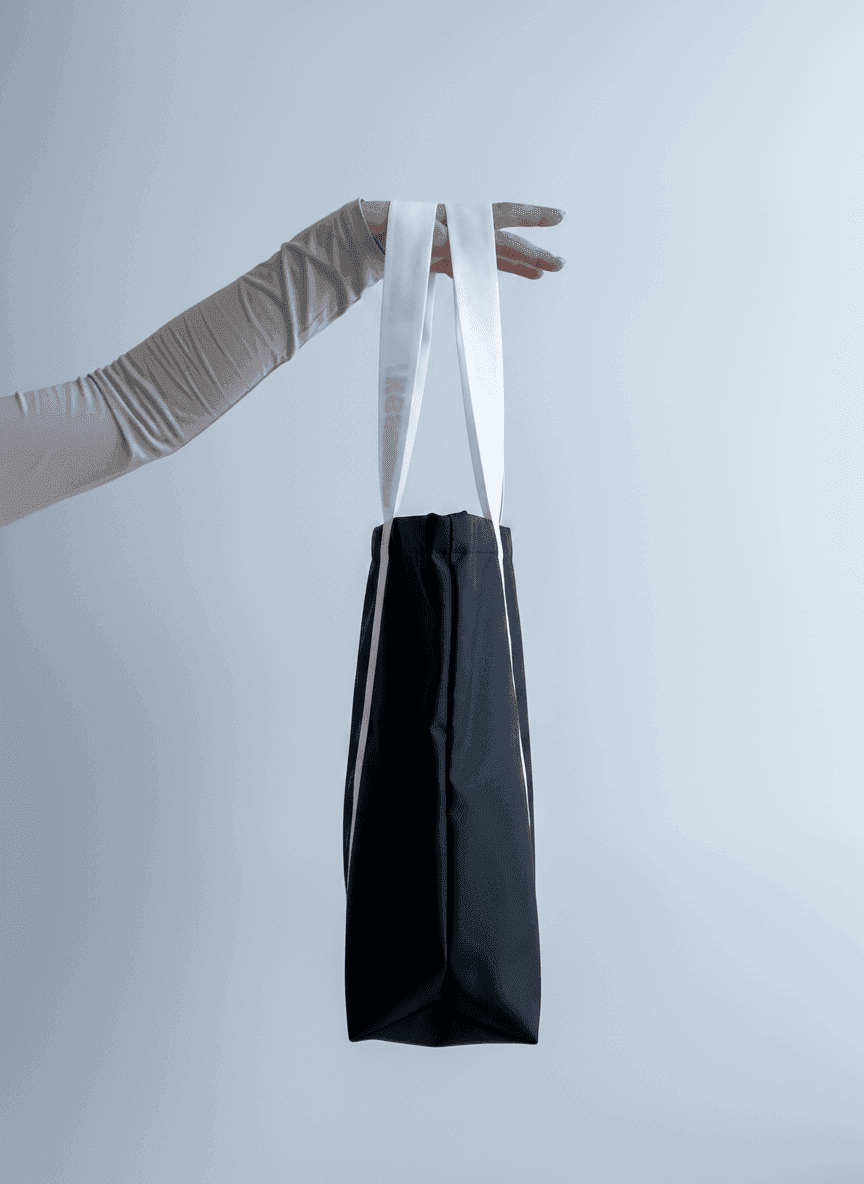 Шопер із плащівки з білими ручками, водовідштовхувальний