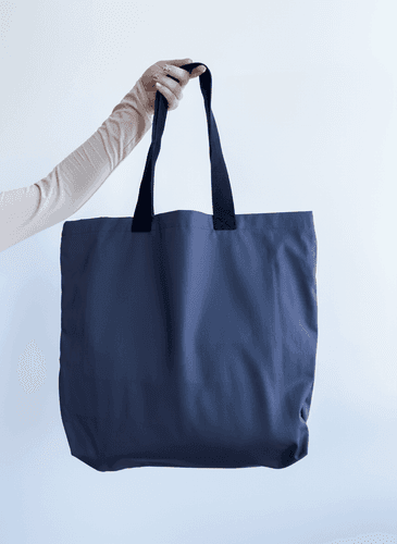 Шопер из хлопковой саржи с черными ручками на плечо