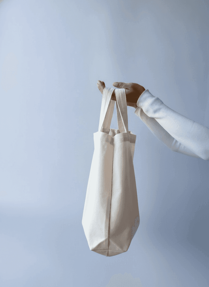 Large twill tote bag with wide shoulder strap