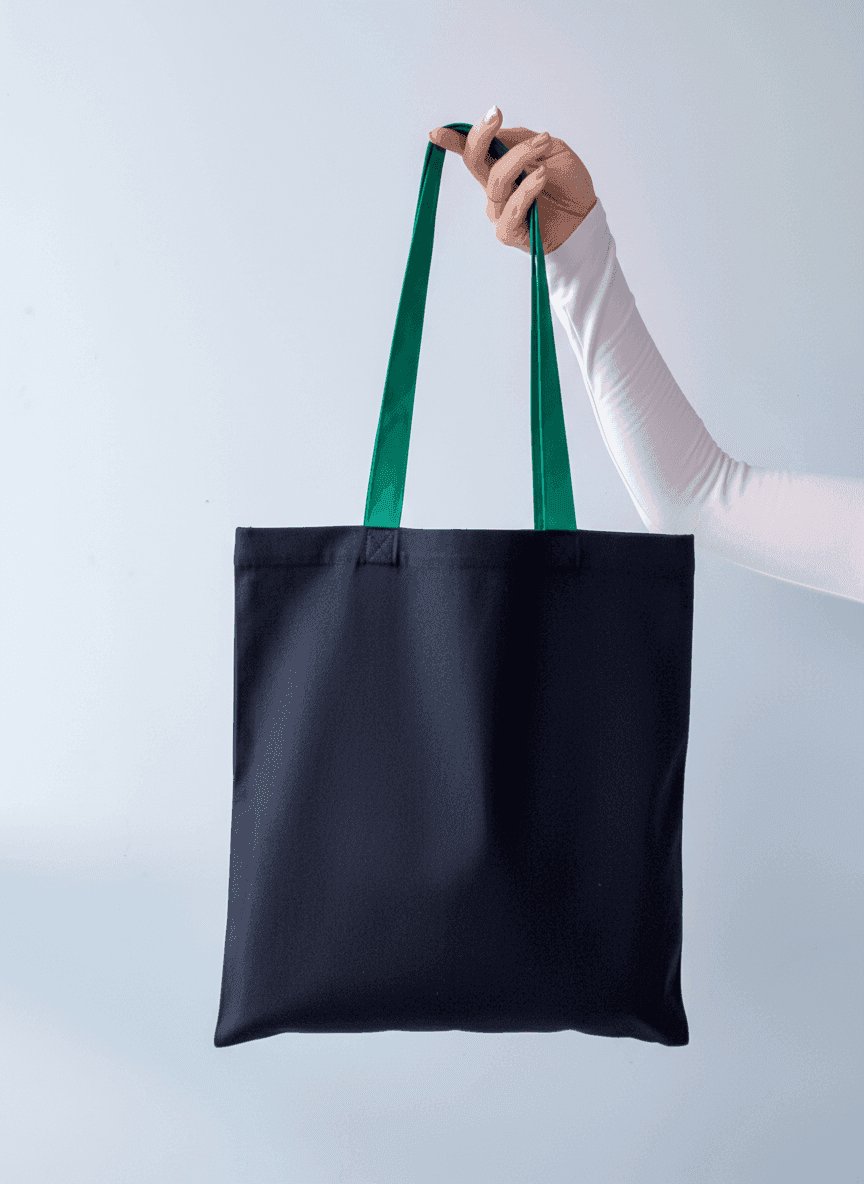 Шопер из саржи плотного хлопка плоский книжный с классически пришитыми зелеными ручками из саржи — стильный эко-тоут для покупок и ежедневного использования без печати размер: 35см х 38см