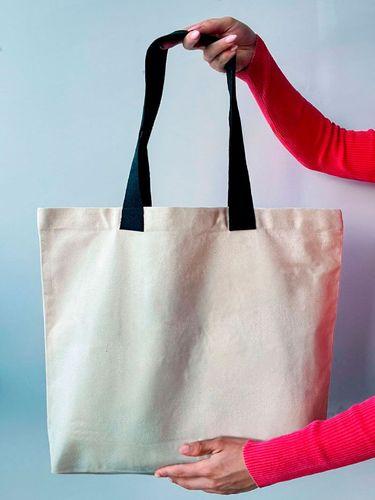 Большой шопер из двунити с карманами и черными ручками