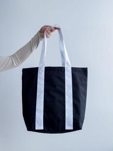 Шопер із плащівки з білими ручками, водовідштовхувальний