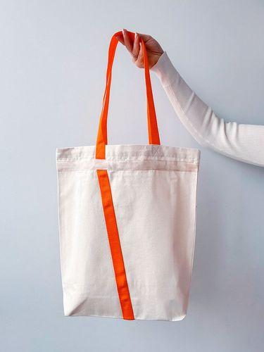 Еко-сумка з саржі світло-бежева з зовнішньою кишенею