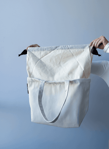 Міцний шопер з фільтрканвасу з пришитими ручками