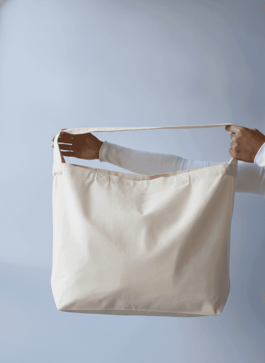 Large twill tote bag with wide shoulder strap