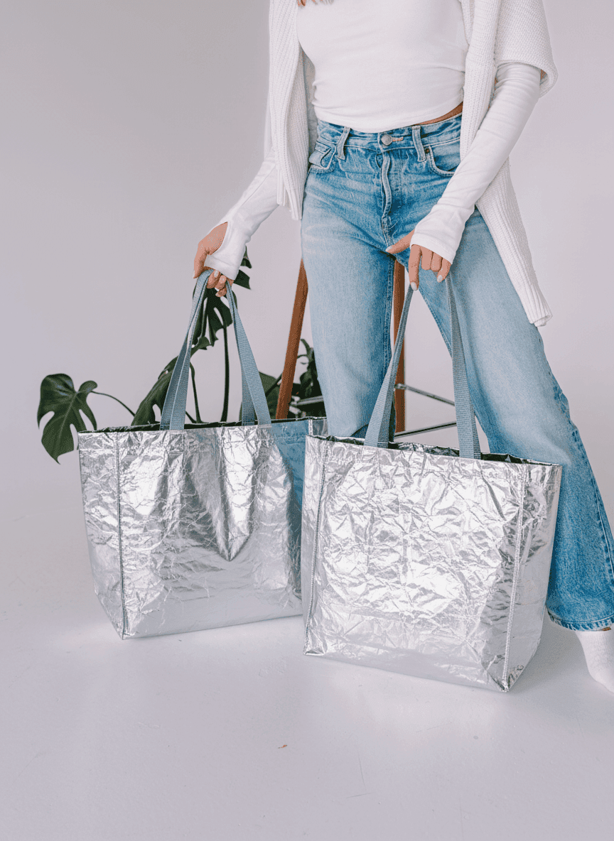 Шопер алюбонд сріблястий з наплічними ручками для бренду