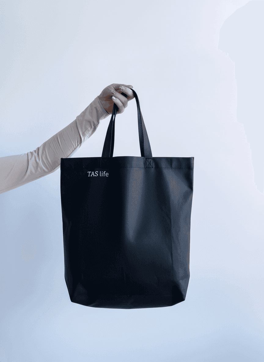 Шопер зі спанбонду з подвійними чорними ручками для покупок