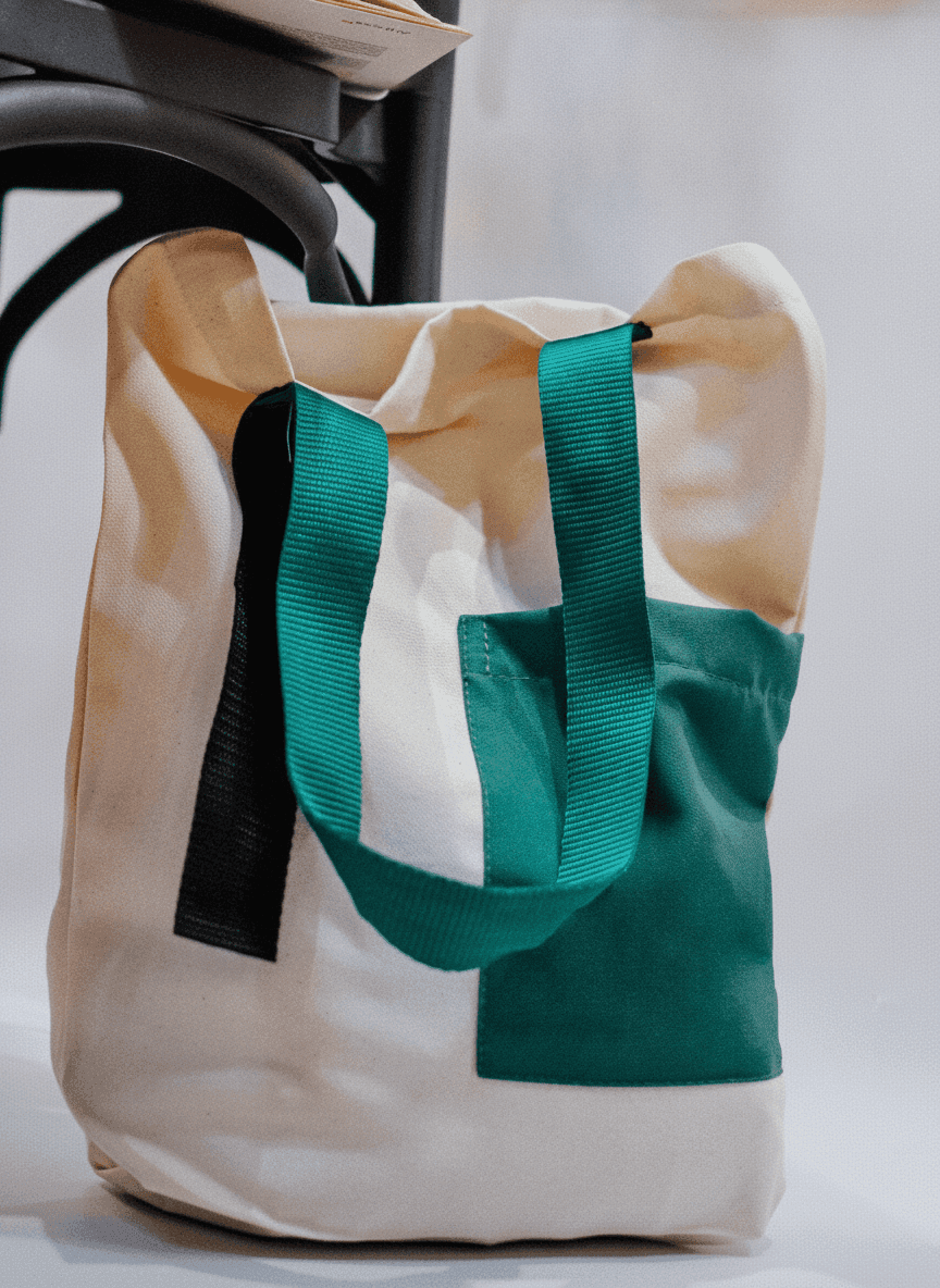 Box-Bottom Tote Bag with Twill Pocket
