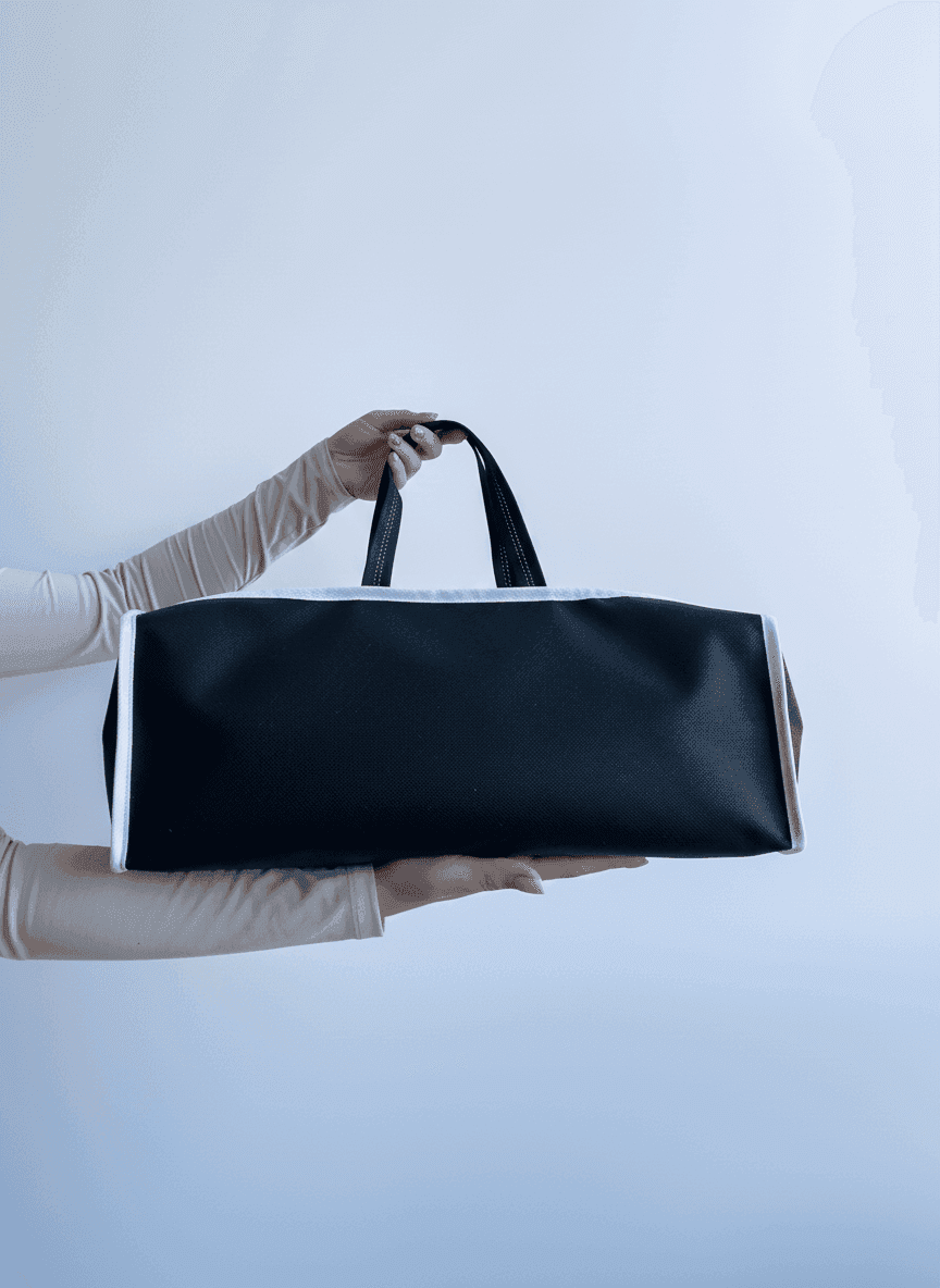 Шопер зі спанбонду з подвійними чорними ручками для покупок