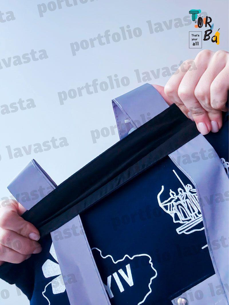Темно-синя сумка з саржі з рефлективними ручками та кишенею, з можливістю нанесення власного принта, міцна і зручна для щоденного використання розмір 35см × 40см × 18см