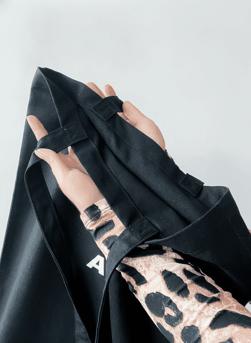 Midweight Cotton Tote with Exterior Pocket