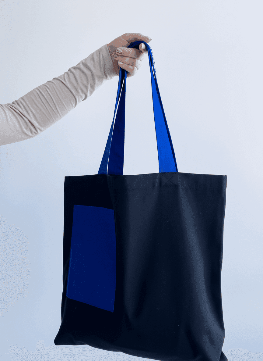 Durable twill shopper with blue handles