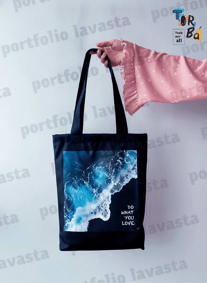 Black Oxford fabric bag with exterior pocket