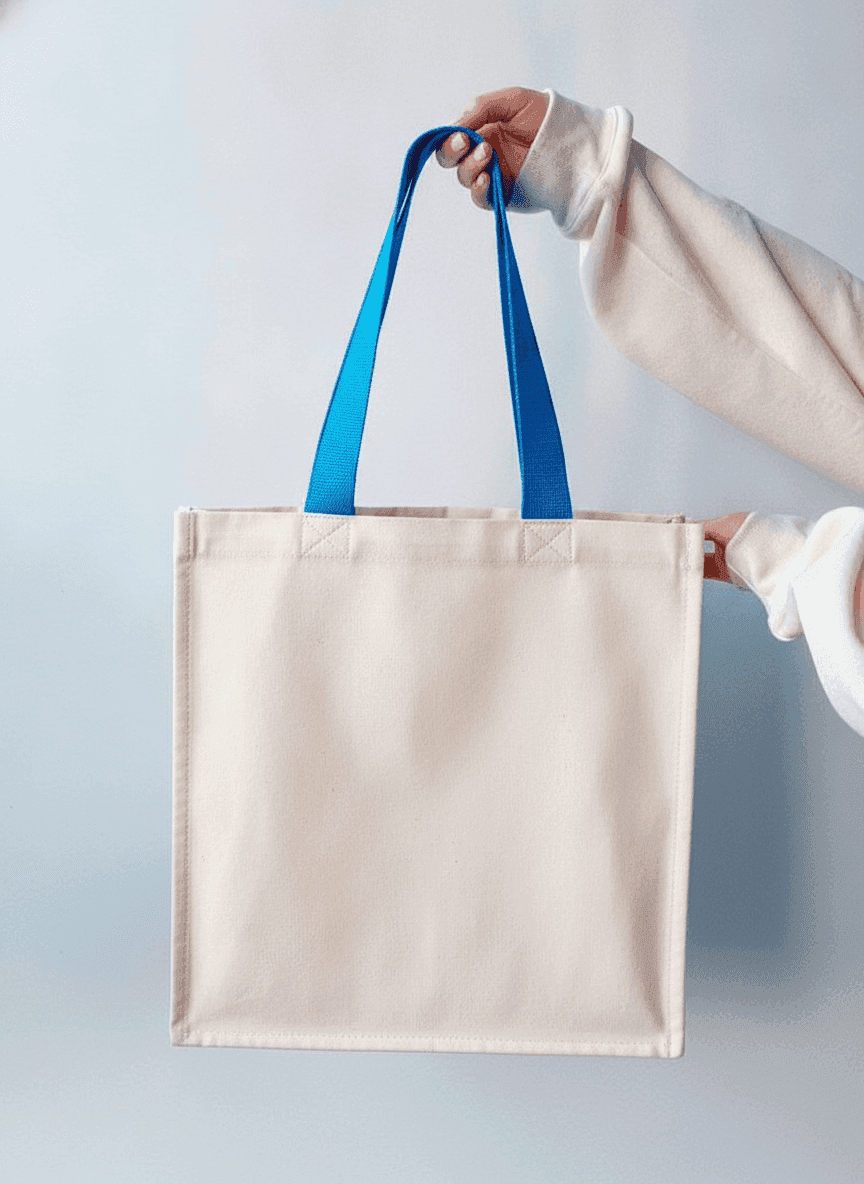 Rigid twill tote with metal frame