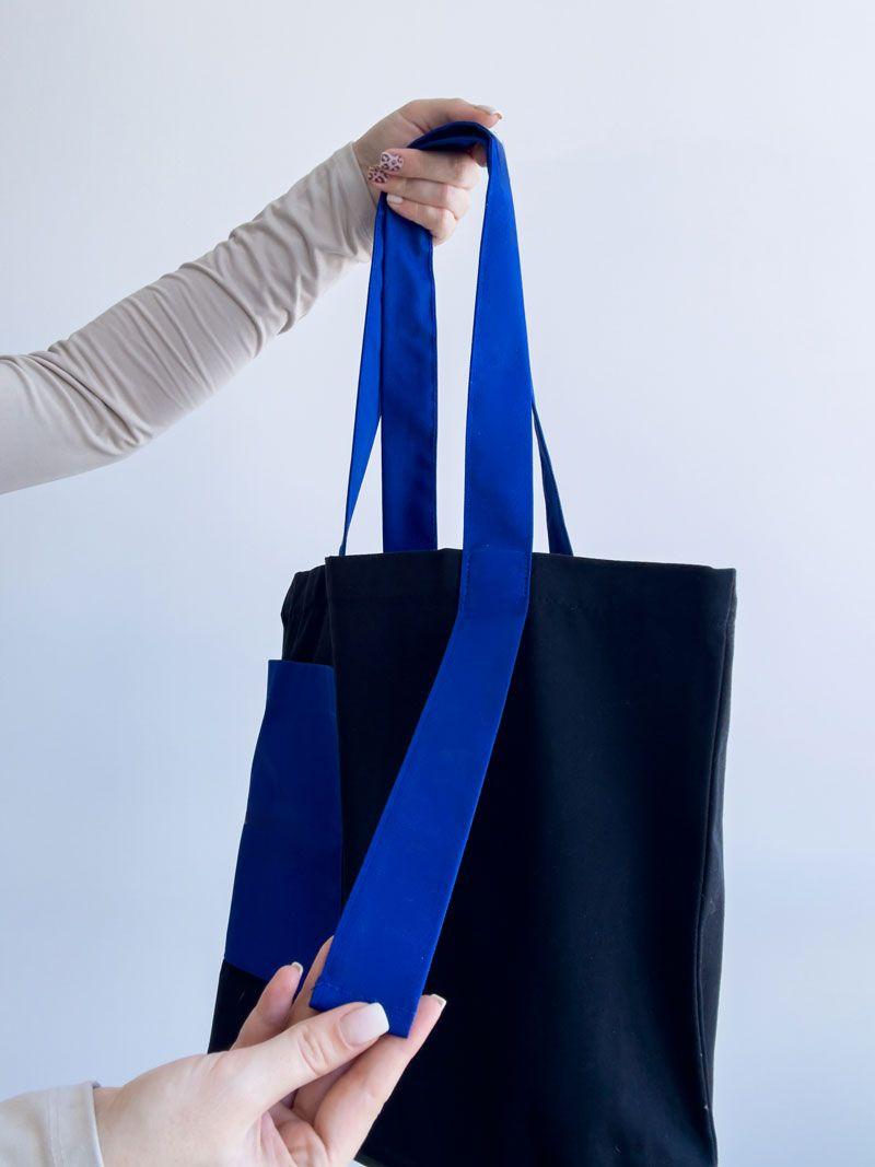 Durable cotton twill shopper with blue handles