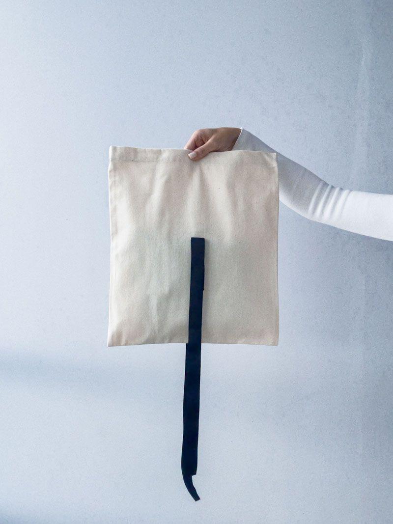 Подарочный мешочек из саржи с бантом — экоупаковка для косметики, аксессуаров и подарков без печати размер: 20см х 30см