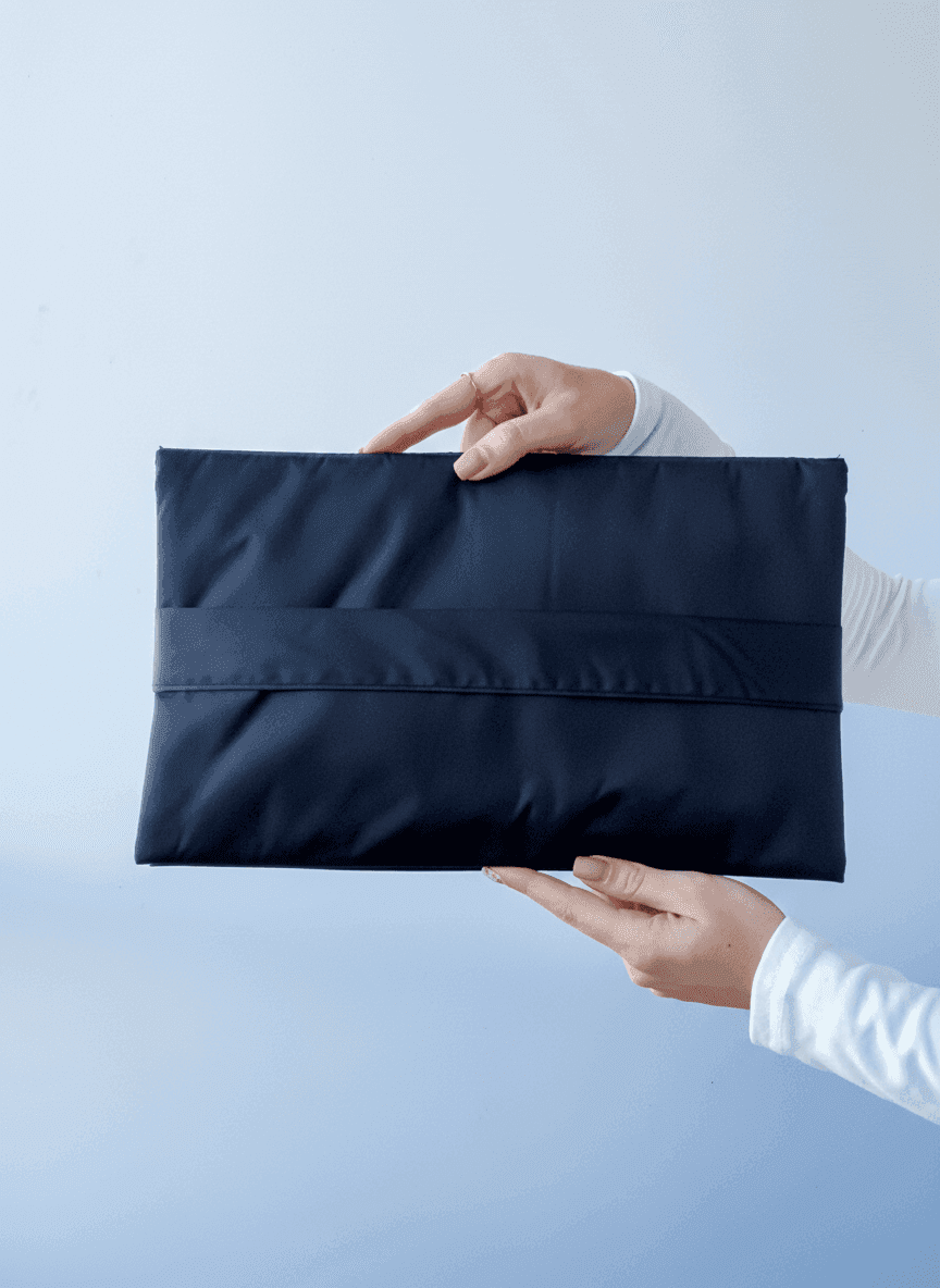 Плоский шопер із дюспо на підкладці монклер з паском для фіксації — легкий водовідштовхувальний міський органайзер для покупок та подорожей без друку