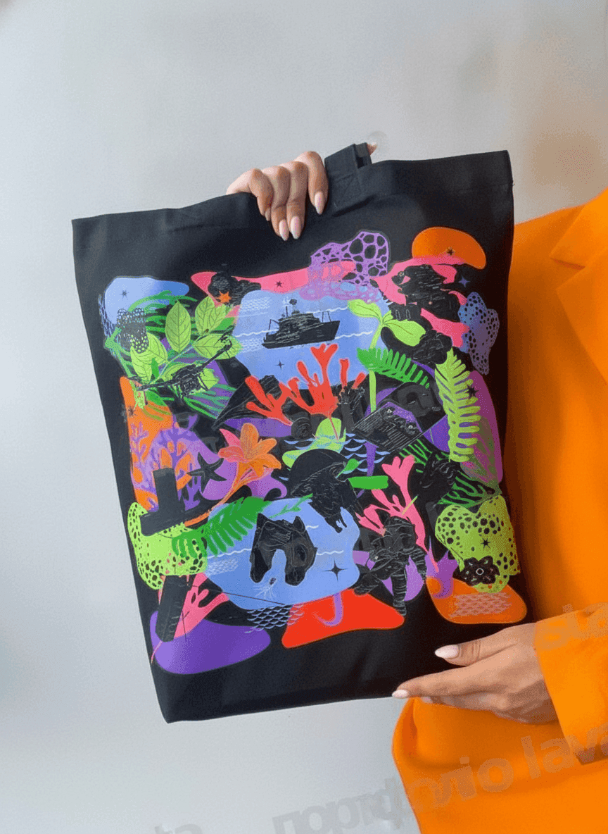 Black twill tote bag with bottom