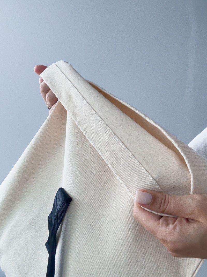 Подарочный мешочек из саржи с бантом — экоупаковка для косметики, аксессуаров и подарков без печати размер: 20см х 30см