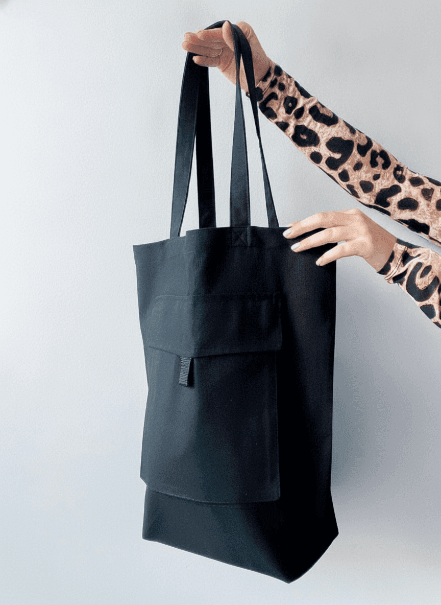 Midweight Cotton Tote with Exterior Pocket