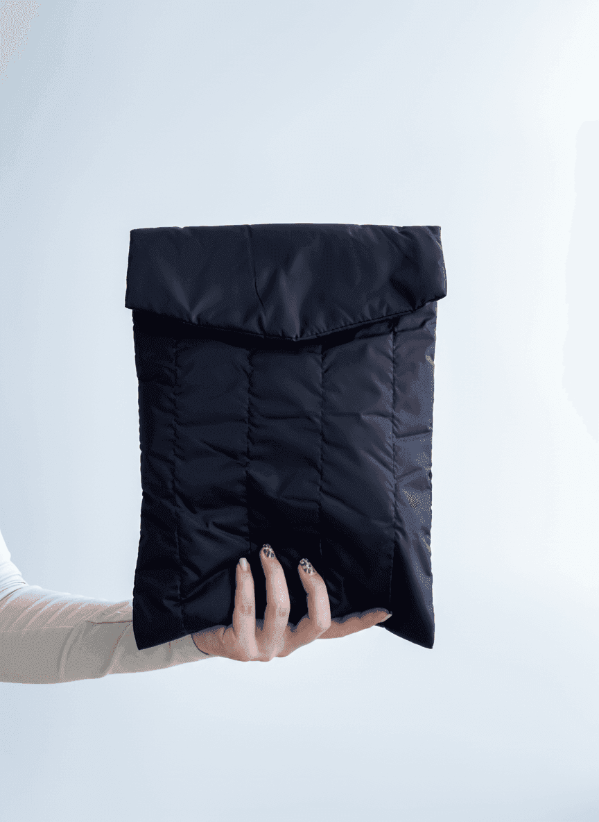 Плоский стеганый конверт из плащевки и дюспо