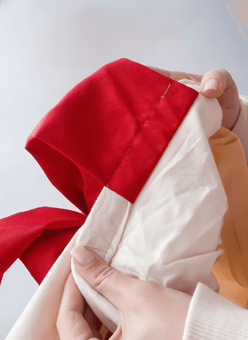 Light Tote Bag with Decorative Handles & Red Bow