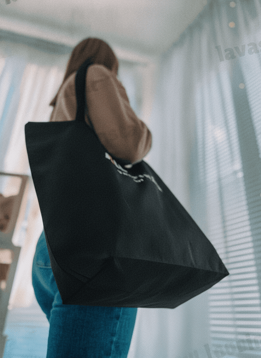 Midweight Cotton Tote with Exterior Pocket