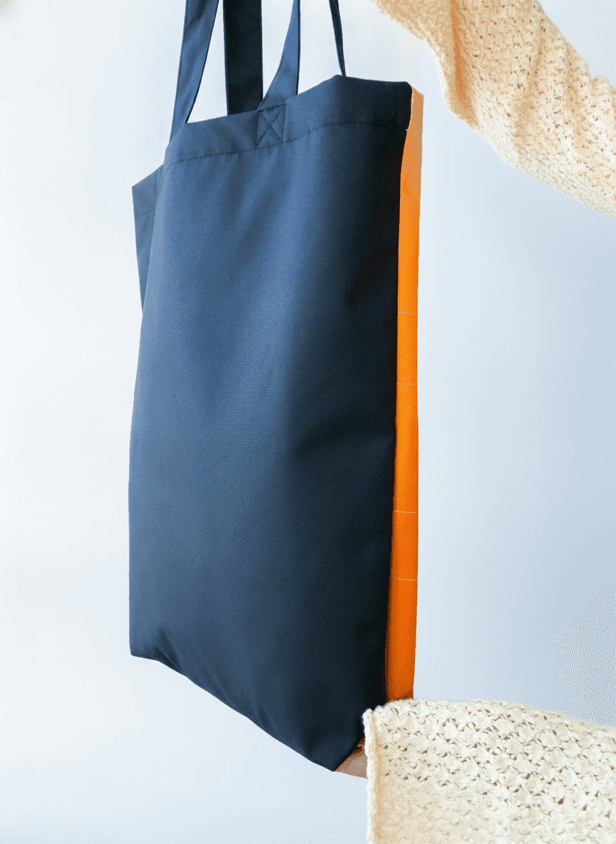 Rainproof fabric and oxford shopper with long black handles
