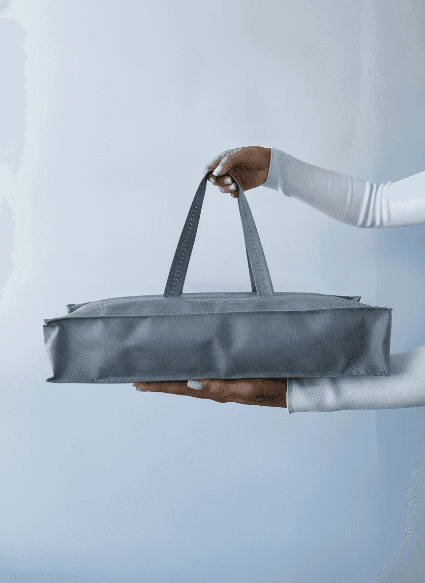 Spunbond Nonwoven Tote with Patterned Handles